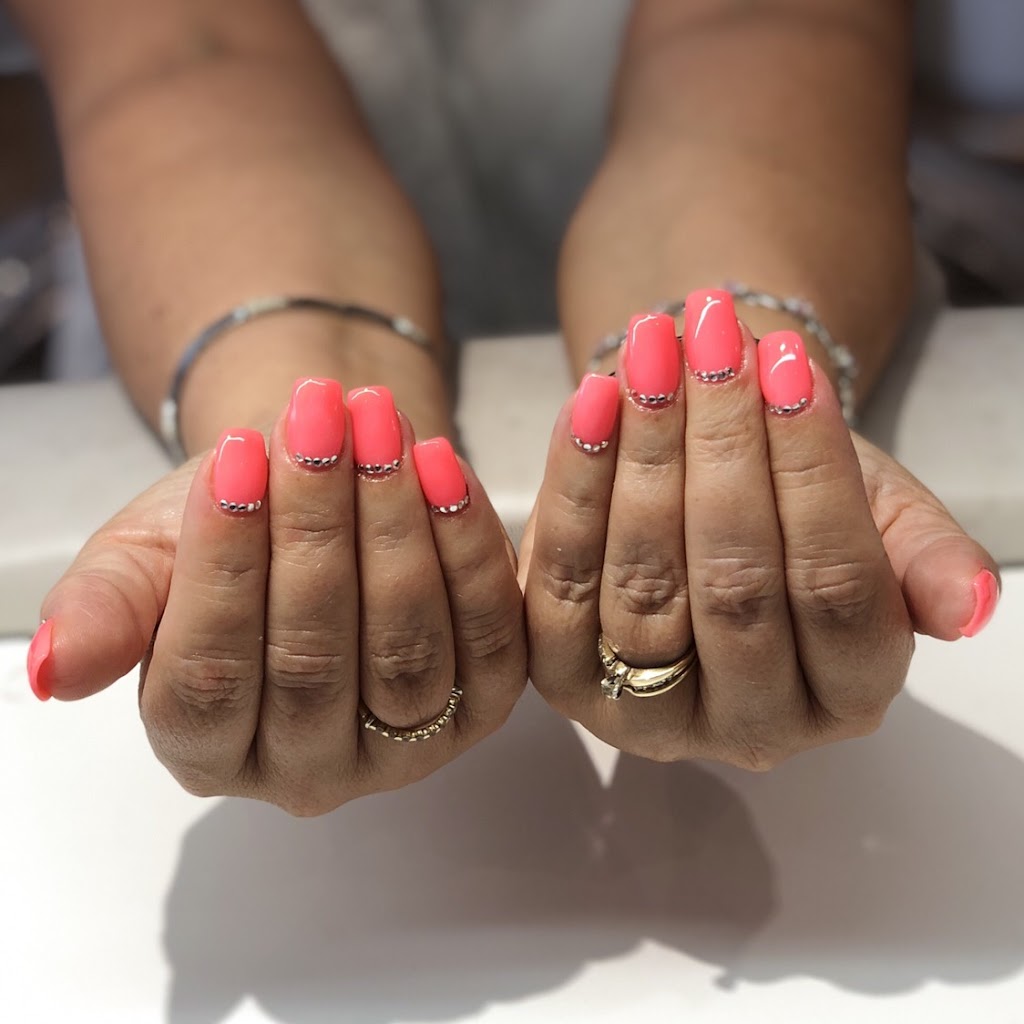 Les Ongles M | 49A Boulevard Bellerose E, Laval, QC H7K 1S5, Canada | Phone: (514) 894-1444