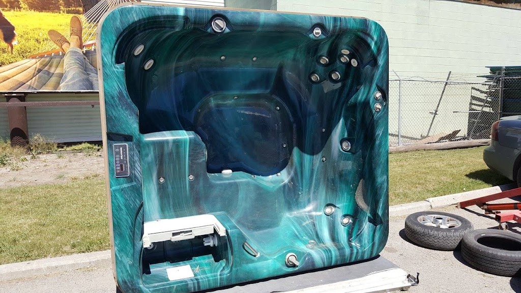 True North Hot Tubs / Renew Hot Tubs | 925 26 St NE Bay 3, Calgary, AB T2A 6K8, Canada | Phone: (403) 457-4000