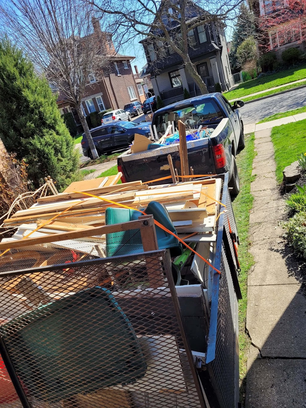 Neighbourhood Junk Removal Hamilton | 4011 Kirk Rd, Binbrook, ON L0R 1C0, Canada | Phone: (289) 274-0808