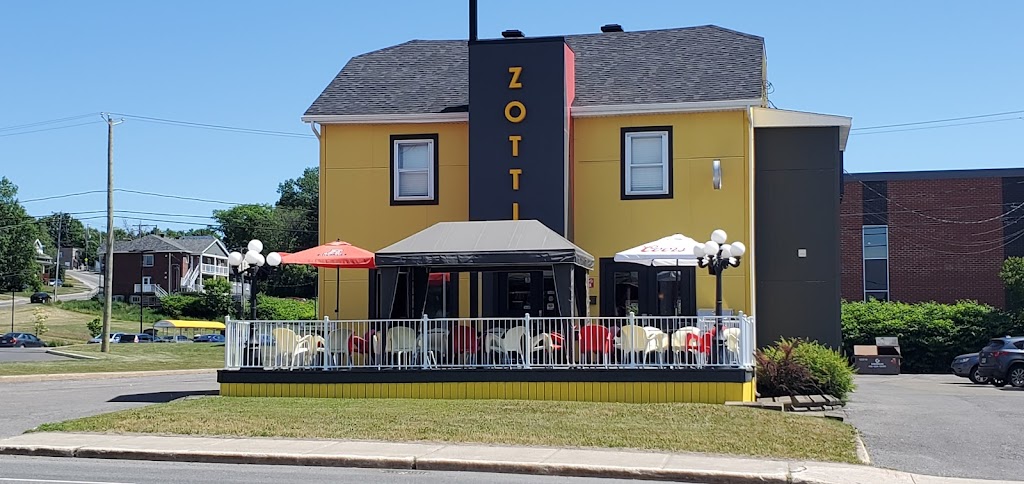 Bar Zotti | 10810 Bd de lOrmière, Québec, QC G2B 3L6, Canada | Phone: (418) 847-3904