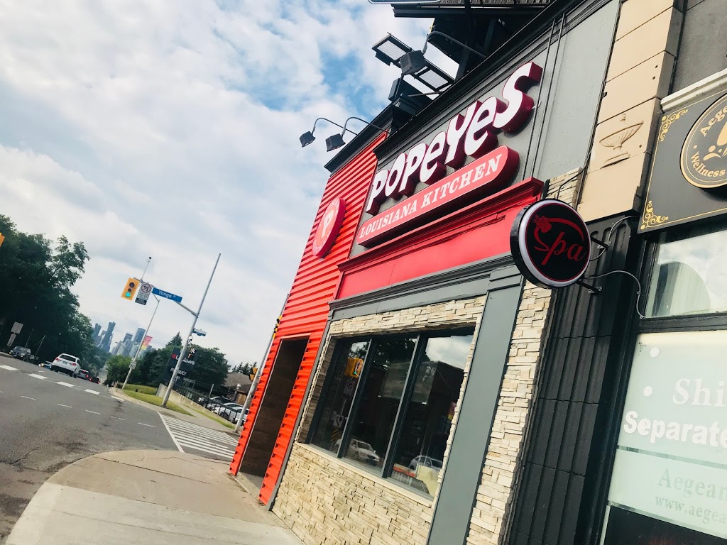 Popeyes Louisana Kitchen | 3479 Yonge St, North York, ON M4N 2N3, Canada | Phone: (647) 347-5444