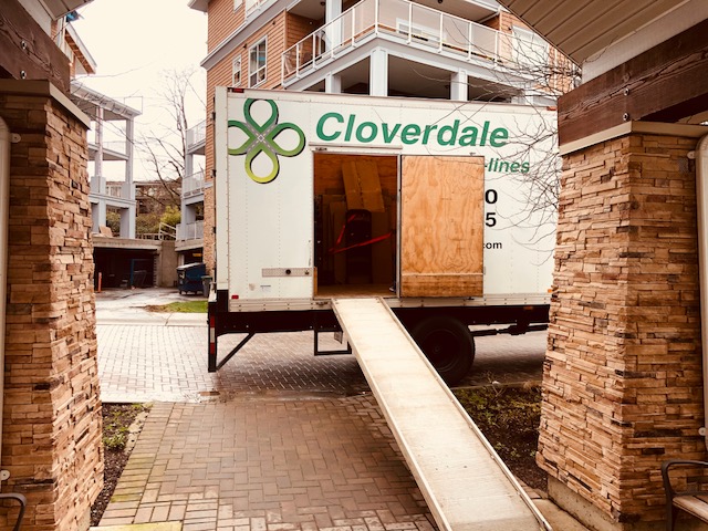 Cloverdale Moving Vanlines Inc | 732 Chester Rd, Delta, BC V3M 6J1, Canada | Phone: (604) 515-1020
