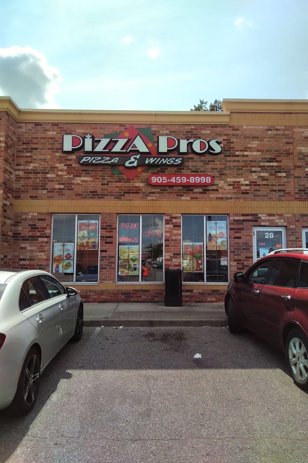 Pizza Pros | 145 Clarence St #28, Brampton, ON L6W 1T2, Canada | Phone: (905) 459-8998