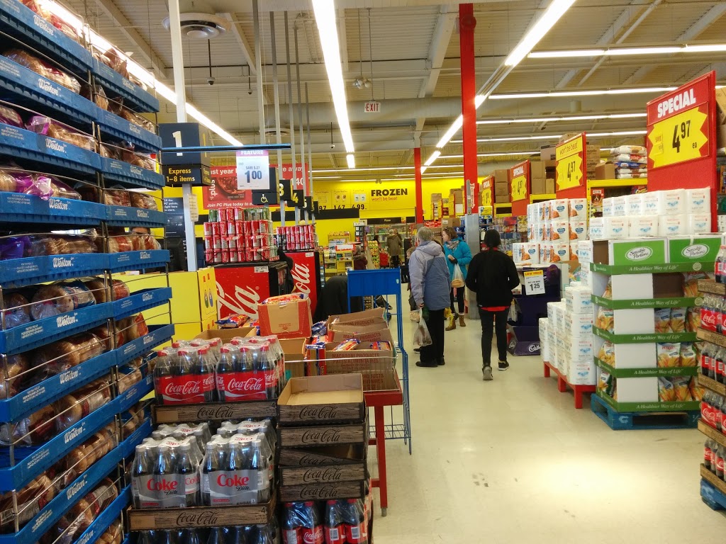 Chris No Frills | 460 Renforth Dr, Etobicoke, ON M9C 2N2, Canada | Phone: (866) 987-6453