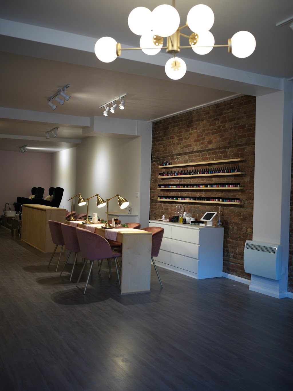 Atelier Peaufiner - Coiffure et esthétique | 207 Rue Beaubien E, Montréal, QC H2S 1R5, Canada | Phone: (514) 270-8787