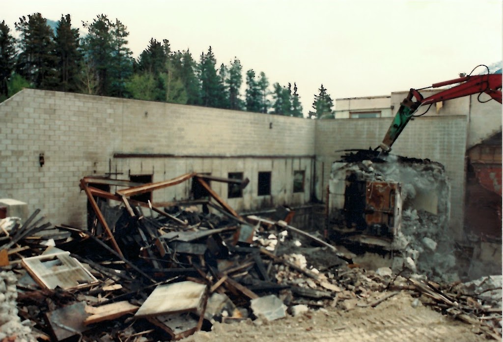 Flintstone Demolition | 6212 90 Ave SE, Calgary, AB T2C 2T3, Canada | Phone: (403) 279-2500