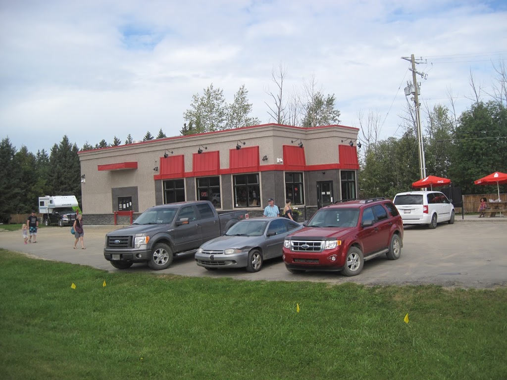 Calmar Burger Bar | 5102 50 Ave, Calmar, AB T0C 0V0, Canada | Phone: (780) 985-3511