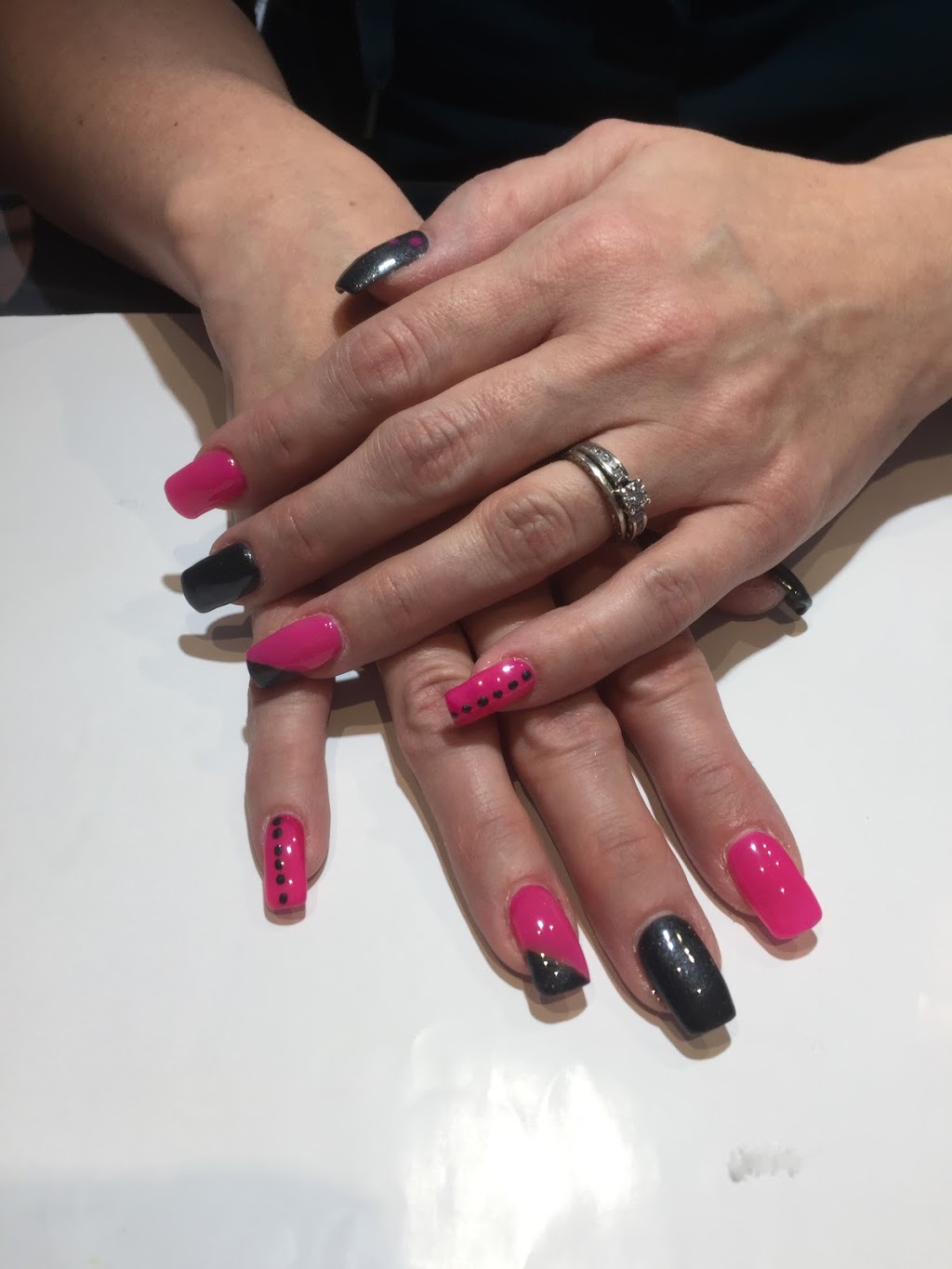 Ongles Kitty | 365 Boulevard de lAnge-Gardien, LAssomption, QC J5W 1S4, Canada | Phone: (450) 751-5418