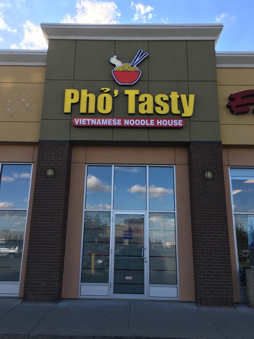 Pho Tasty | 18485 Stony Plain Rd, Edmonton, AB T5S 2X6, Canada | Phone: (780) 483-4888