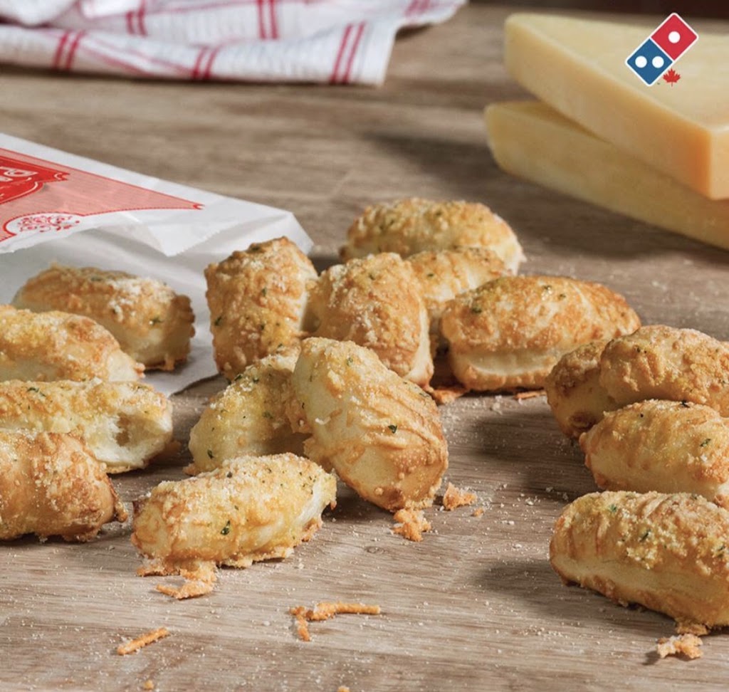 Dominos | 1353 McPhillips St, Winnipeg, MB R2X 3A6, Canada | Phone: (204) 987-5552