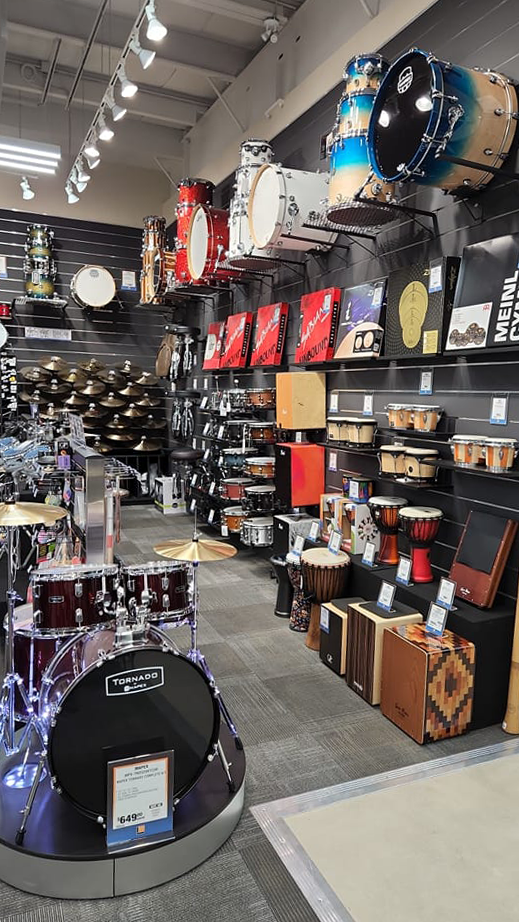 Long & McQuade Musical Instruments | 1170 Muskoka Rd S, Gravenhurst, ON P1P 1K9, Canada | Phone: (249) 300-0888