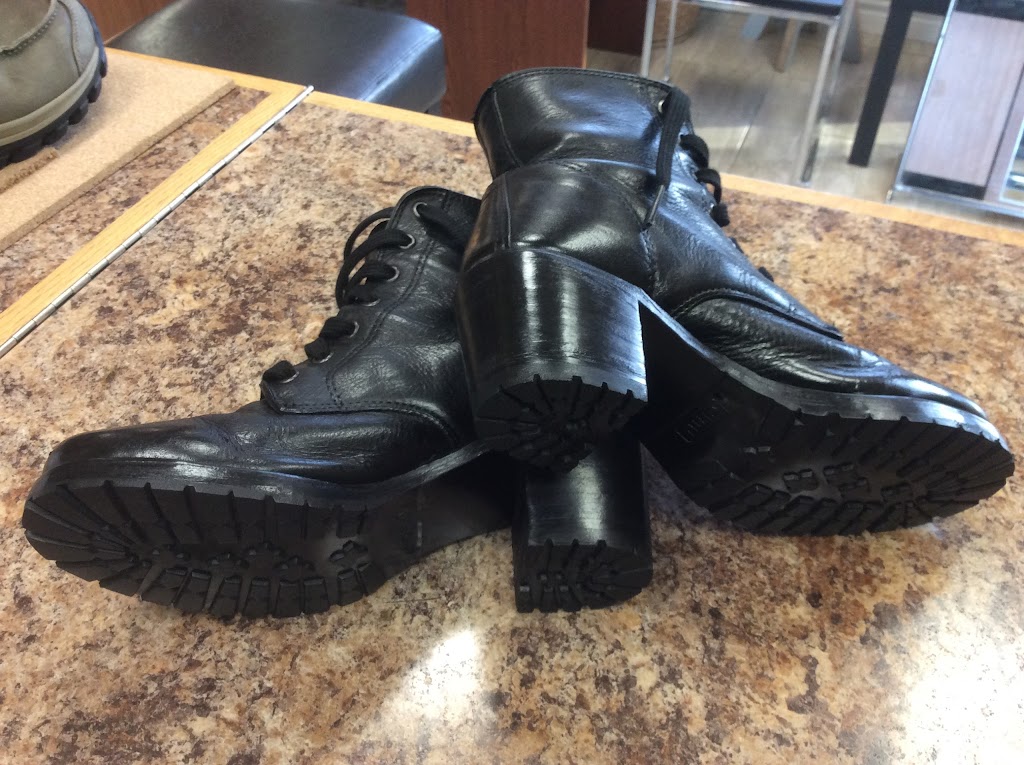 Yadi Shoe Repair | 3560 Rutherford Rd Unit #39, Woodbridge, ON L4H 3T8, Canada | Phone: (905) 832-8777