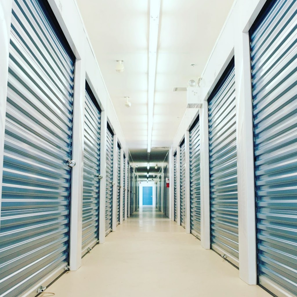 Self Stor Storage | 55 Kelfield St, Etobicoke, ON M9W 5A3, Canada | Phone: (844) 499-7867