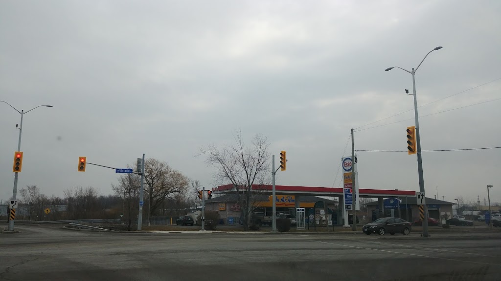 Esso | 4725 Ontario St, Beamsville, ON L0R 1B3, Canada | Phone: (905) 563-9997