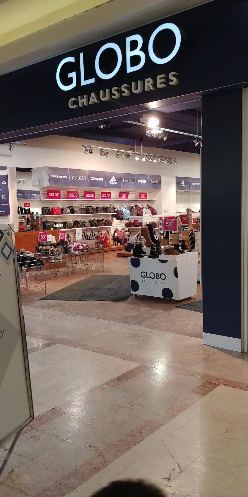 Globo Chaussures | 7275 Sherbrooke St E Suite 105, Montreal, QC H1N 1E9, Canada | Phone: (514) 354-1636