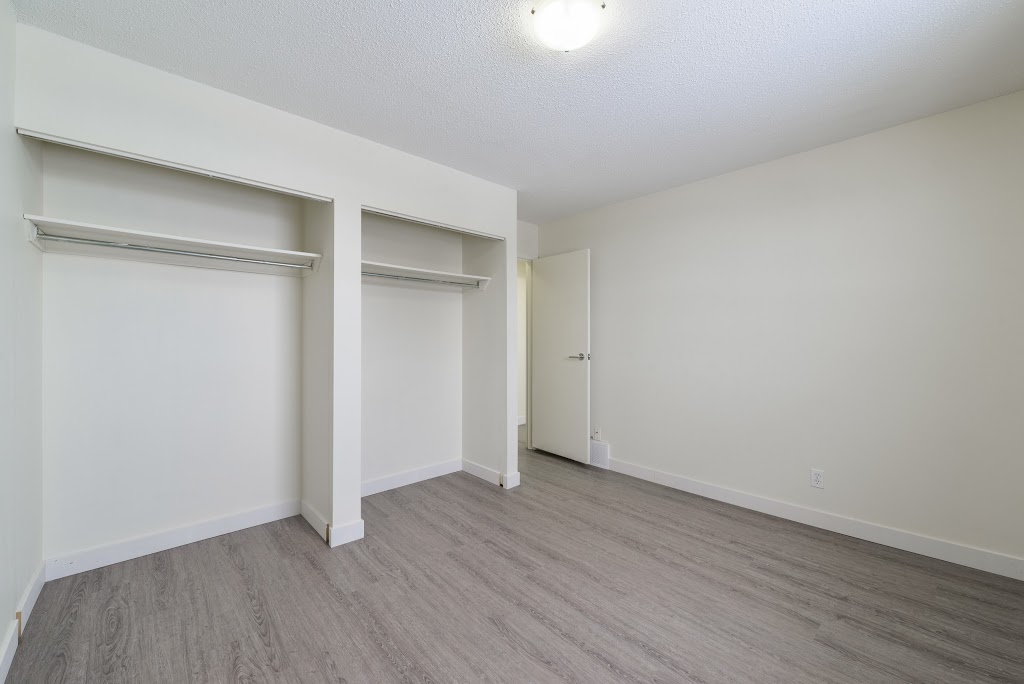 Parkview Estates | 116a Ave &, 32 St NW, Edmonton, AB T5W 4R1, Canada | Phone: (780) 413-6007