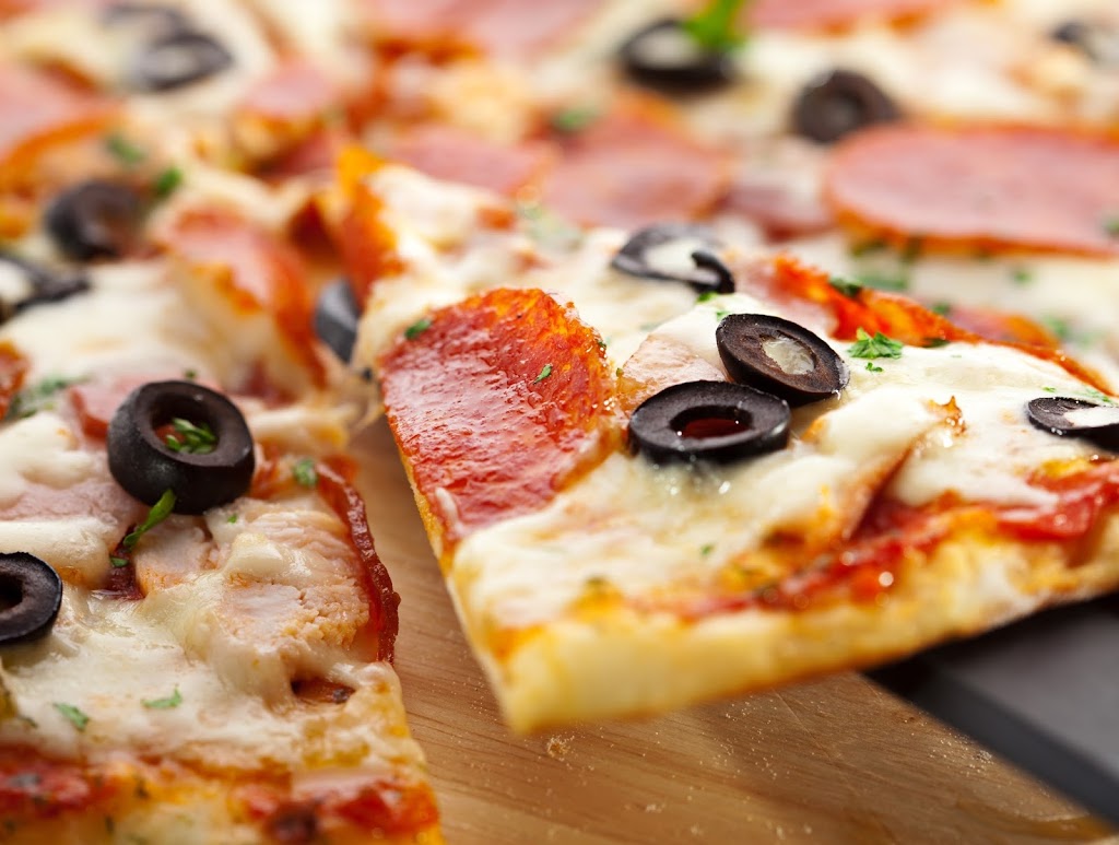 Trifons Pizza | 2325, 83 Preston Ave S #83, Saskatoon, SK S7J 2G1, Canada | Phone: (306) 652-1300