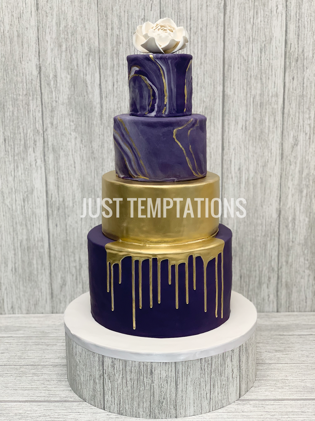 Just Temptations- Wedding Cakes Vaughan | 3175 Rutherford Rd, Concord, ON L4K 0A3, Canada | Phone: (905) 660-3366