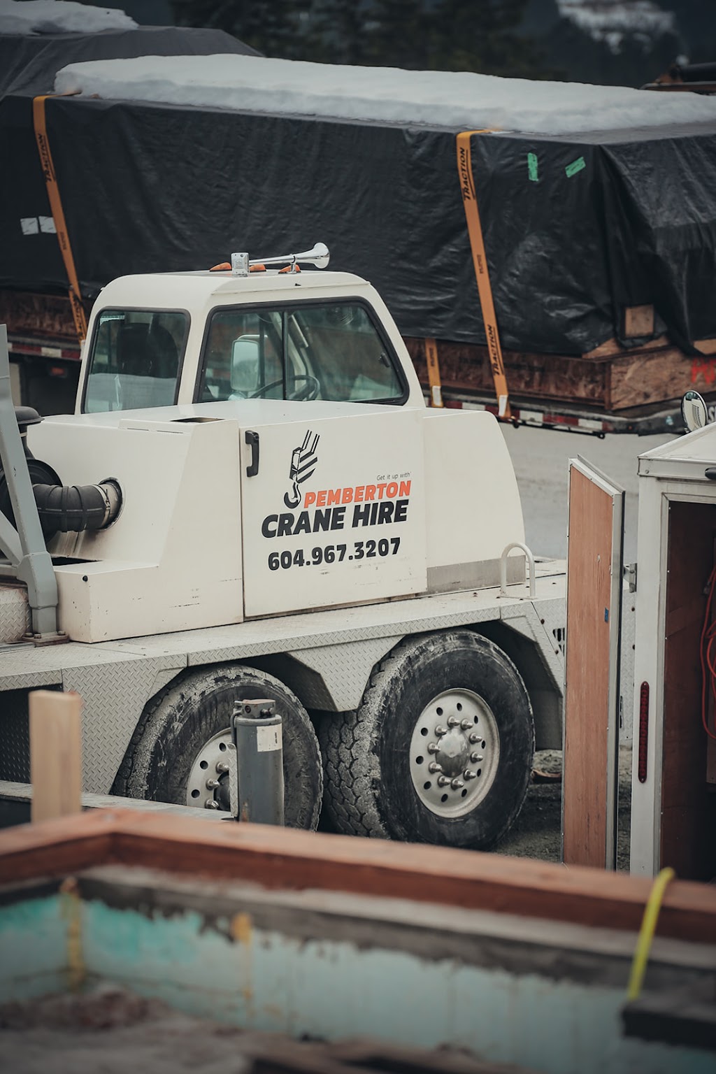 Pemberton Crane Hire Ltd. | 7101 Nancy Greene Dr, Whistler, BC V8E 0E7, Canada | Phone: (604) 967-3207