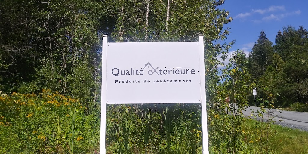 Qualité Extérieure | 1245 207e Rue, Saint-Georges, QC G5Y 5B8, Canada | Phone: (418) 228-6226