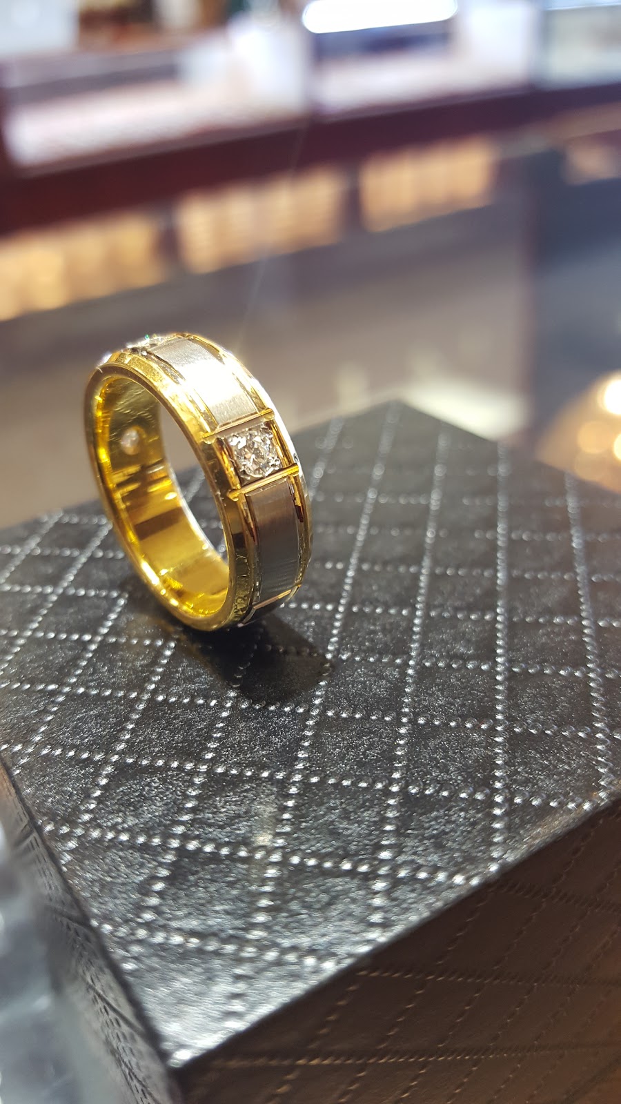 Kanda Jewellers | 499 Ray Lawson Blvd #23, Brampton, ON L6Y 4E6, Canada | Phone: (905) 455-9393