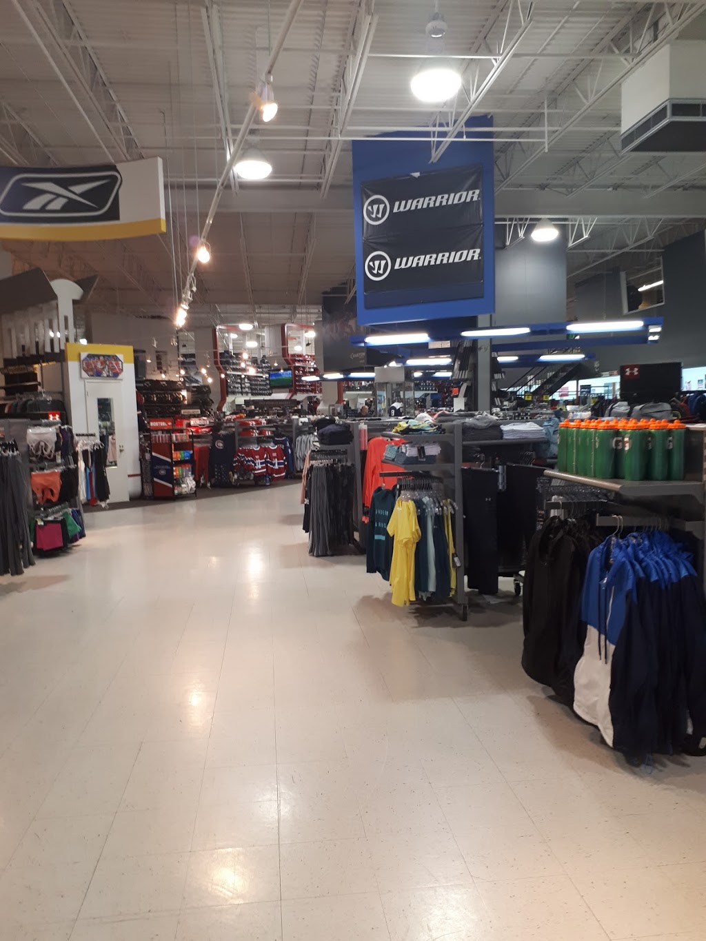 Sports Rousseau | 1701 Boulevard des Promenades, Saint-Hubert, QC J3K 5K2, Canada | Phone: (450) 656-1701