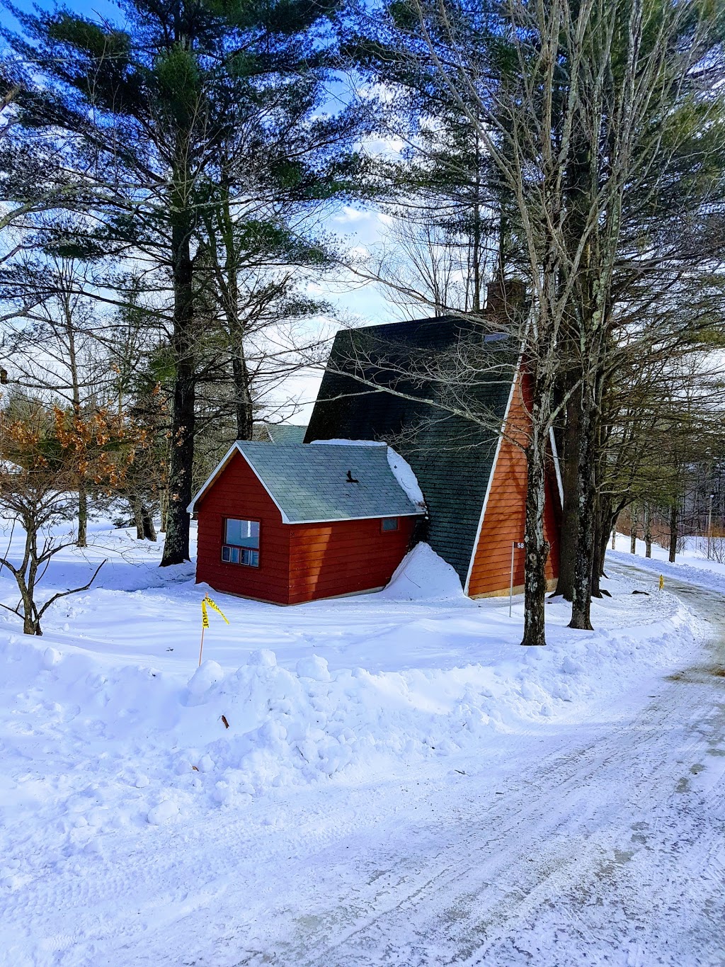 Domaine de highwater | 42-58 Chemin Lafond, Mansonville, QC J0E 1X0, Canada | Phone: (514) 910-1154