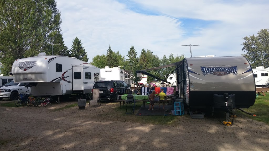 Camping Plage St-Jude | 16 Chem. de la Plage, Saint-Gédéon, QC G0W 2P0, Canada | Phone: (418) 345-2670