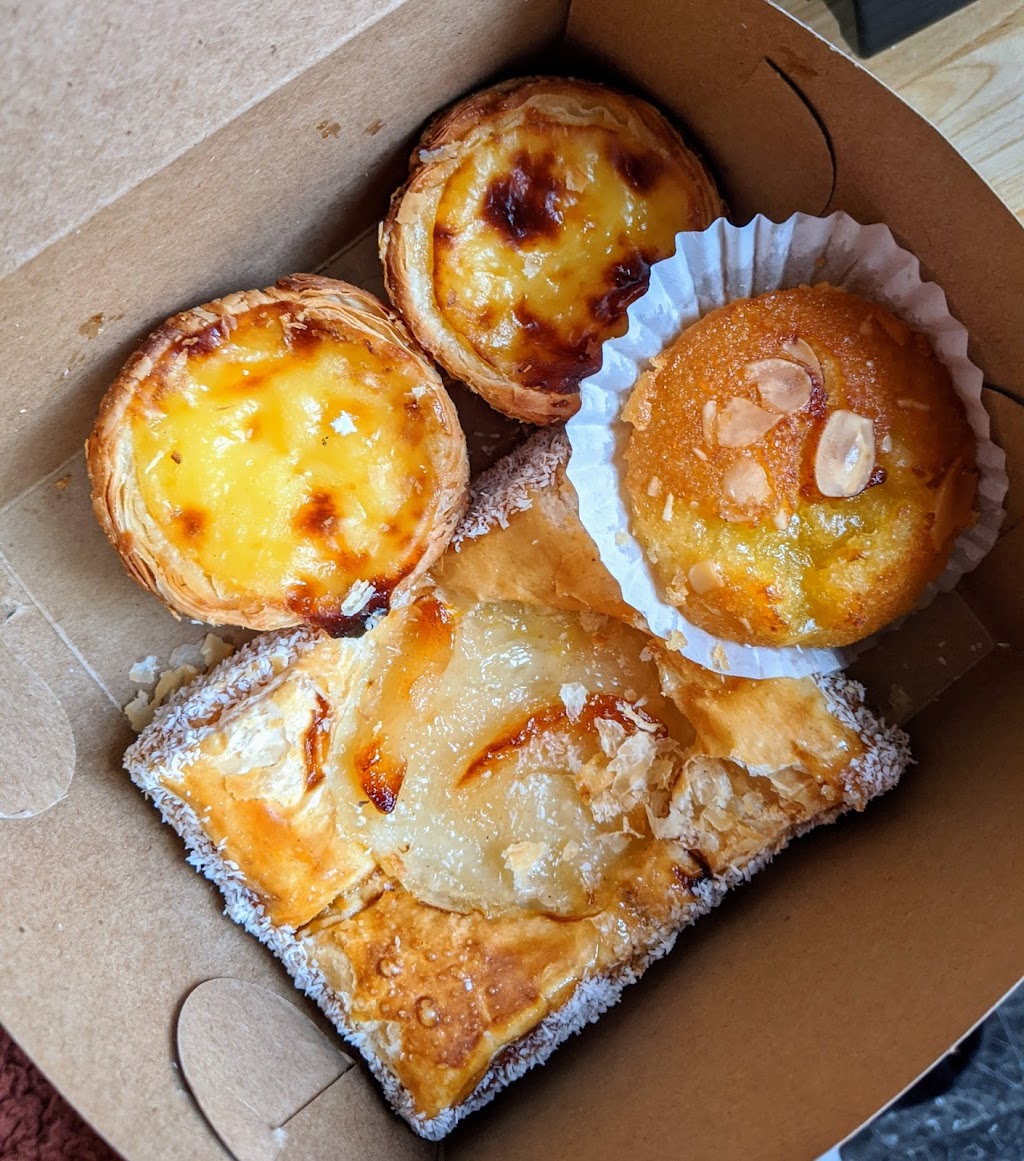 Caldense Bakery | 337 Symington Ave, Toronto, ON M6P 3X1, Canada | Phone: (416) 535-9993