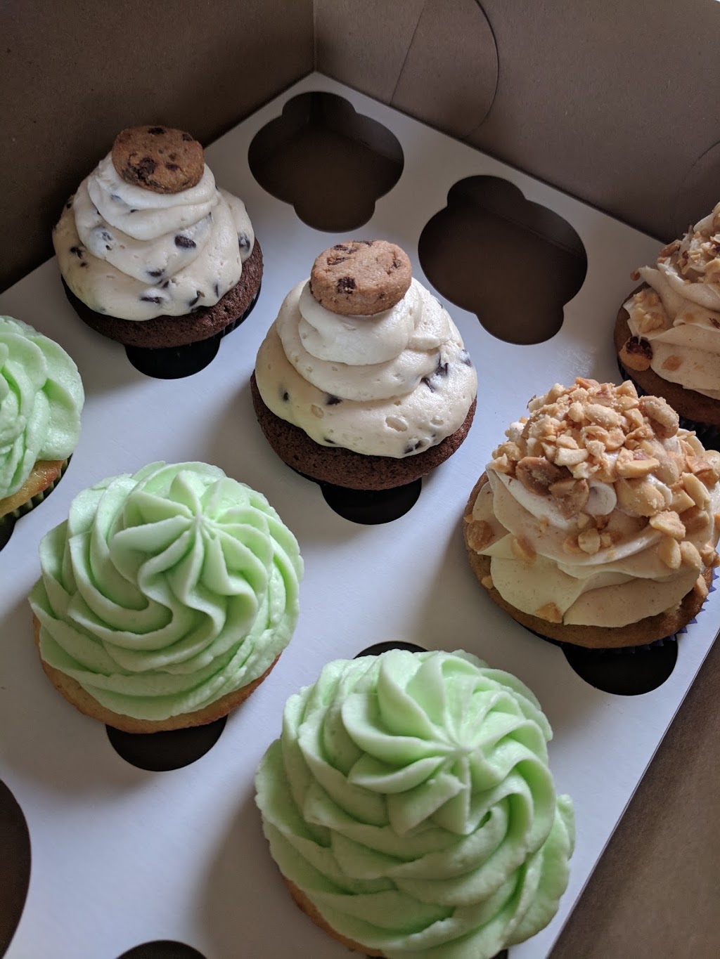 Village Cupcakery | 15 Main St N, Uxbridge, ON L9P 1J7, Canada | Phone: (905) 862-4043