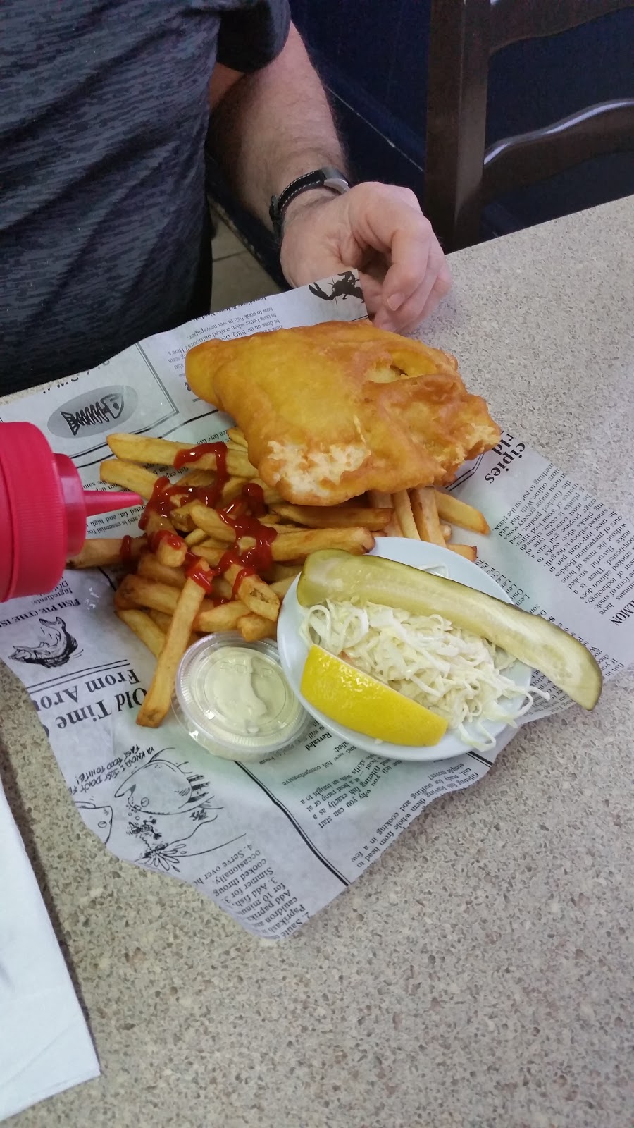 Bluewater Fish & Grill | 7159 ON-26, Stayner, ON L0M 1S0, Canada | Phone: (705) 428-6482