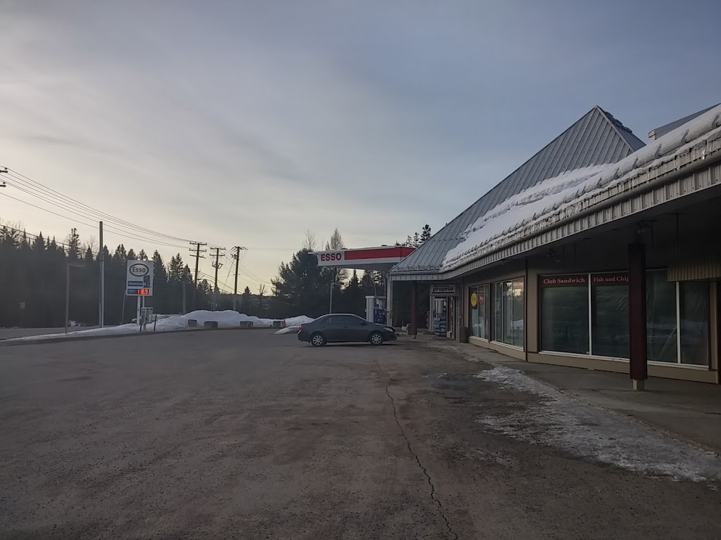 Esso | 3600 Boulevard de Sainte-Adèle, Sainte-Adèle, QC J8B 2N7, Canada | Phone: (450) 229-8139