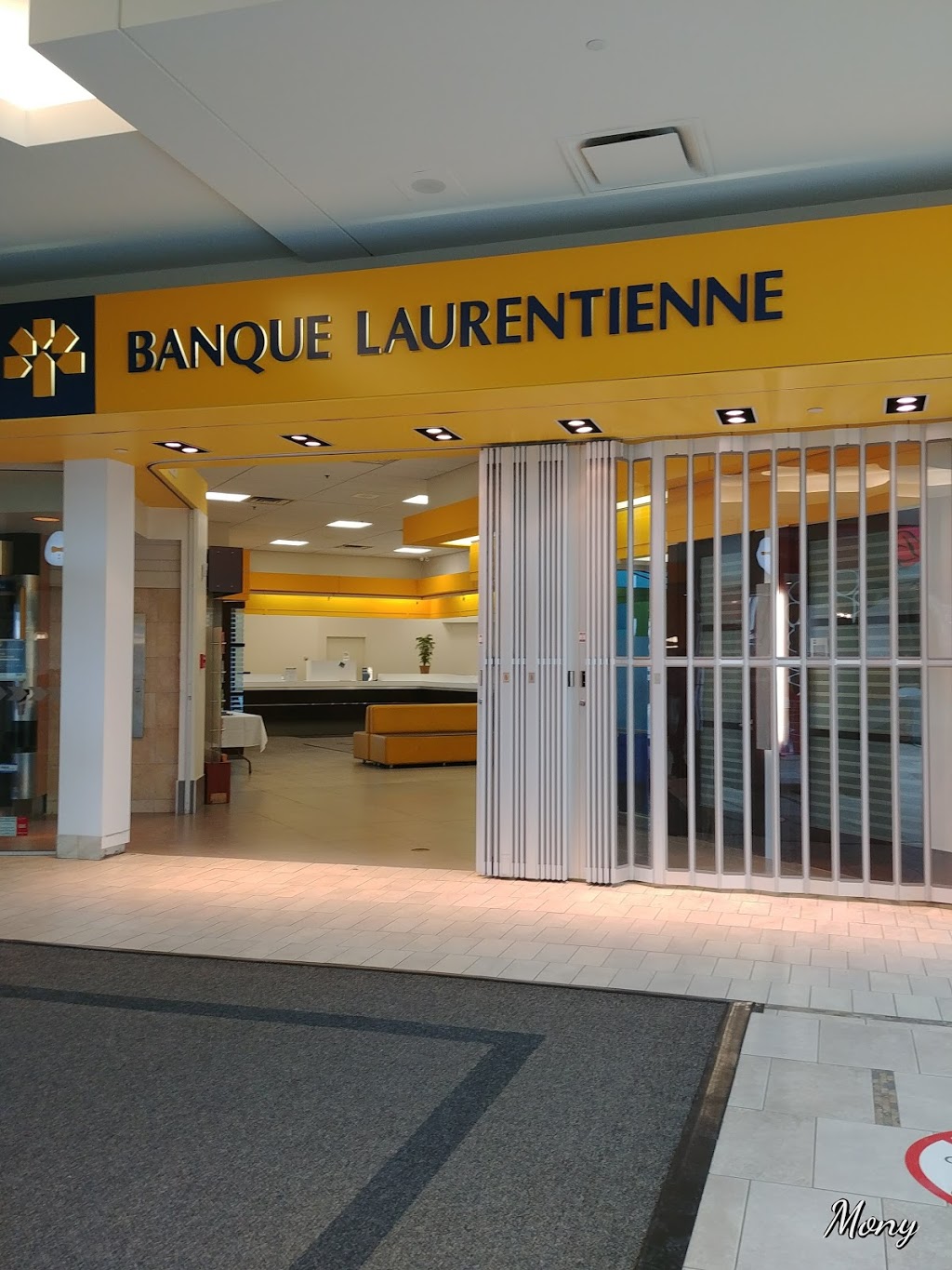 Banque Laurentienne | 401 Boul Labelle, Rosemère, QC J7A 3T2, Canada | Phone: (800) 252-1846