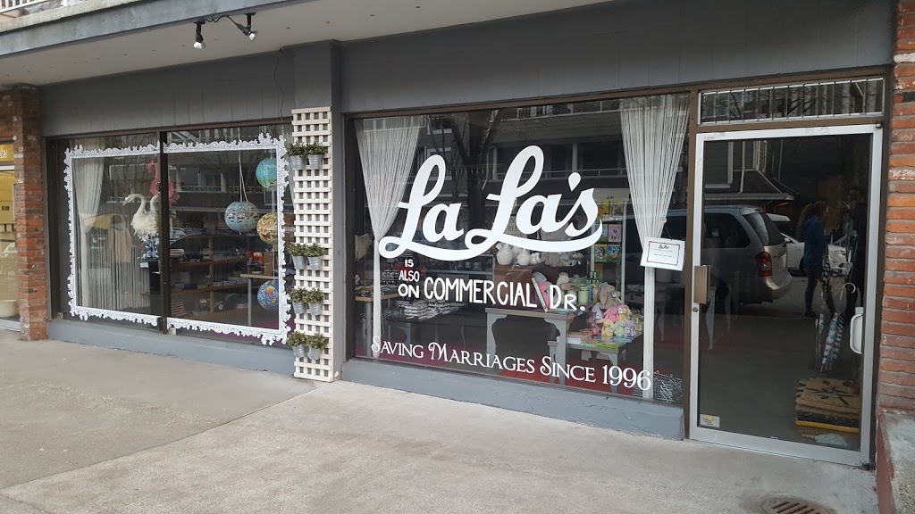 LaLas in the Cove | 4381 Gallant Ave, North Vancouver, BC V7G 1L1, Canada | Phone: (604) 924-2016