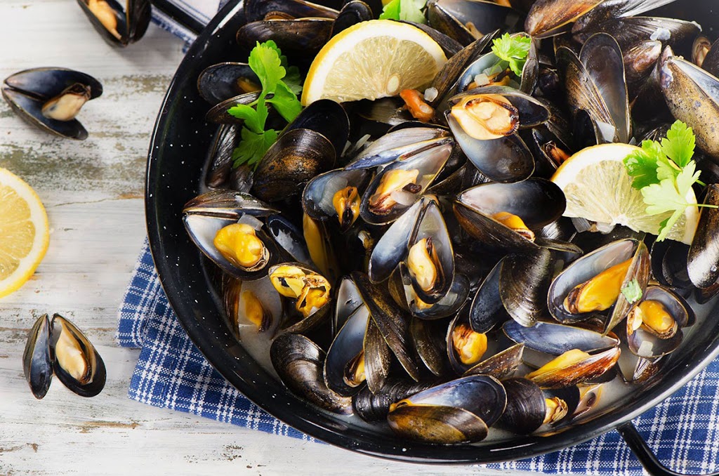 La Table du Pêcheur | 10500 Boul Gouin O, Pierrefonds, QC H8Y 1X3, Canada | Phone: (514) 991-6565