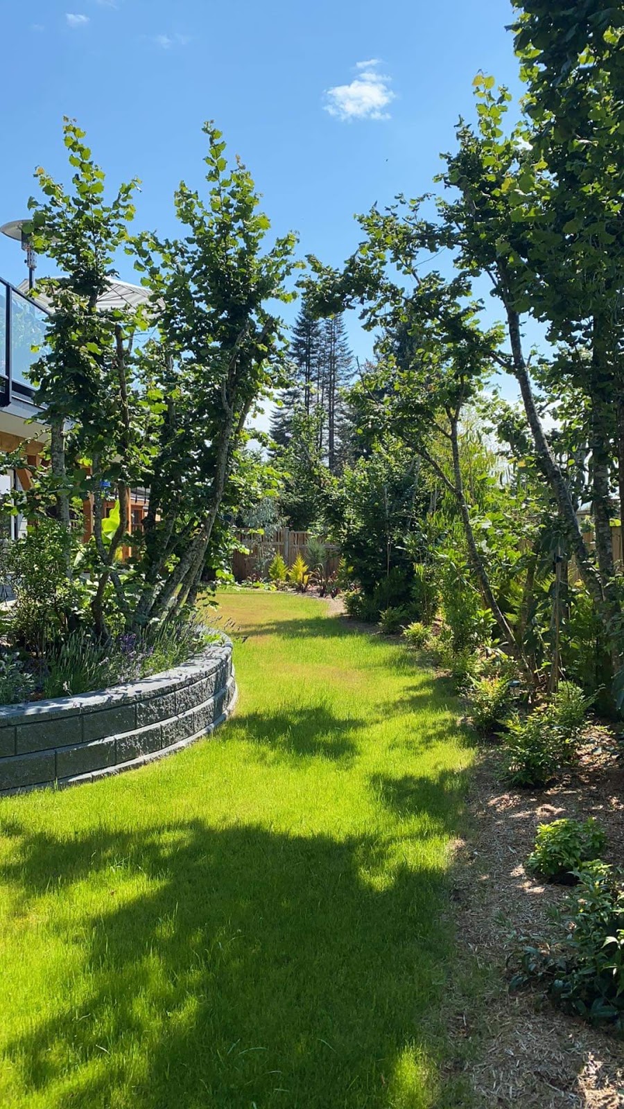 Strate Scapes Landscaping Ltd | Edwin Pl, Courtenay, BC V9J 1Y7, Canada | Phone: (250) 337-5129