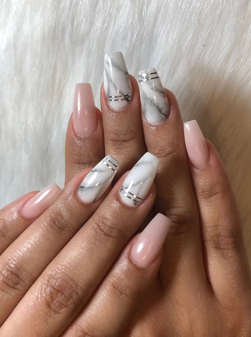 LYNNLYNN NAILS | 2900 Woodroffe Ave, Nepean, ON K2J 4P7, Canada | Phone: (613) 823-2626