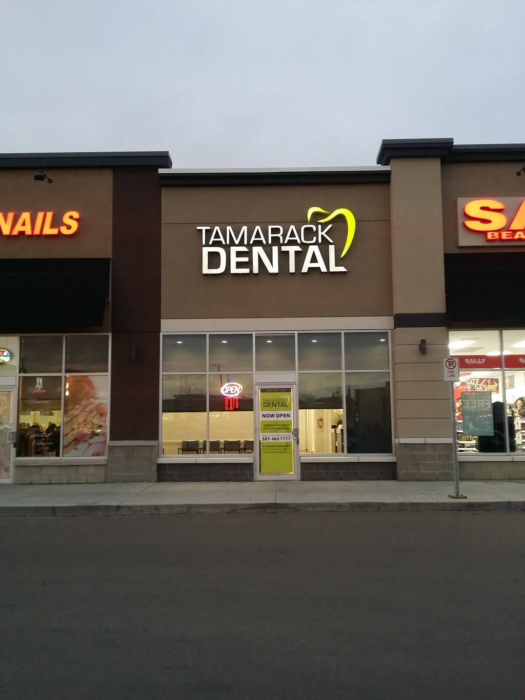 Tamarack Dental | 3761 17 St NW, Edmonton, AB T6T 1A7, Canada | Phone: (587) 463-1717