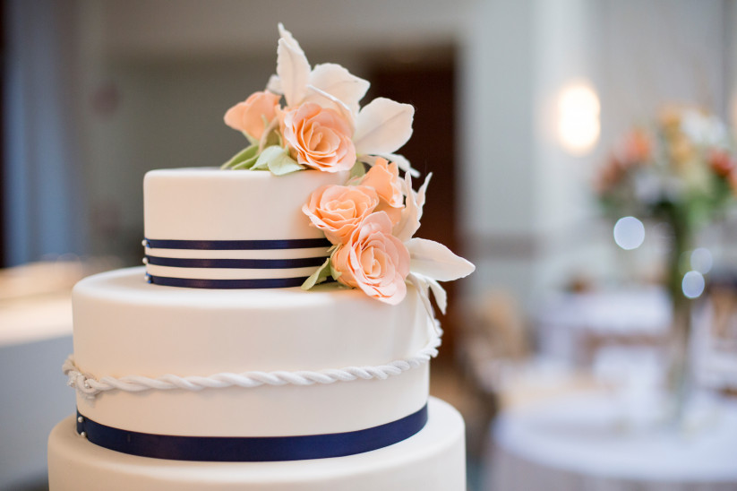 Naked Wedding Cakes | 35 Martini Dr, Richmond Hill, ON L4S 2H5, Canada | Phone: (416) 526-5464