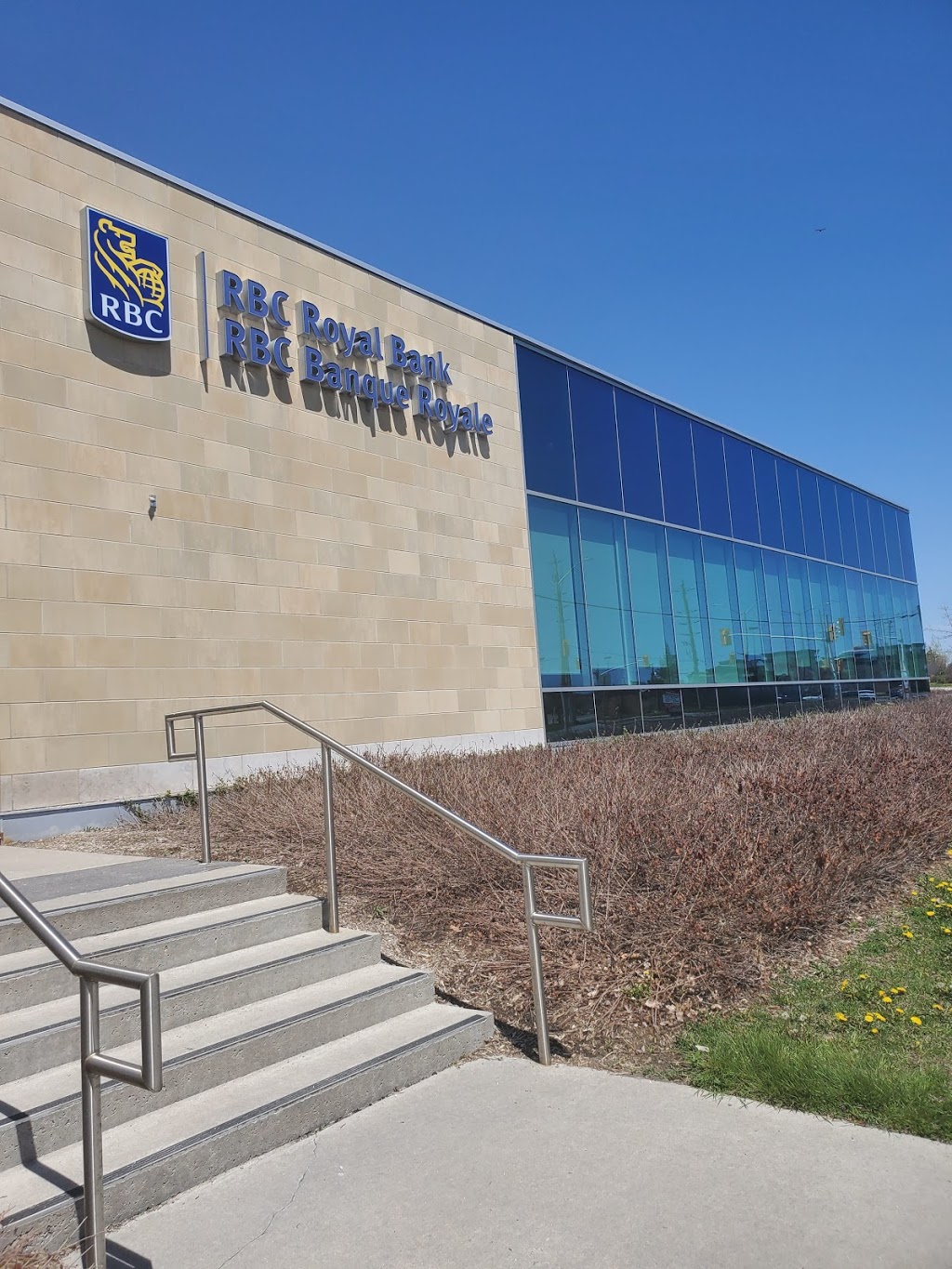 RBC Royal Bank | 1925 Ogilvie Rd, Ottawa, ON K1J 0B9, Canada | Phone: (613) 749-7608