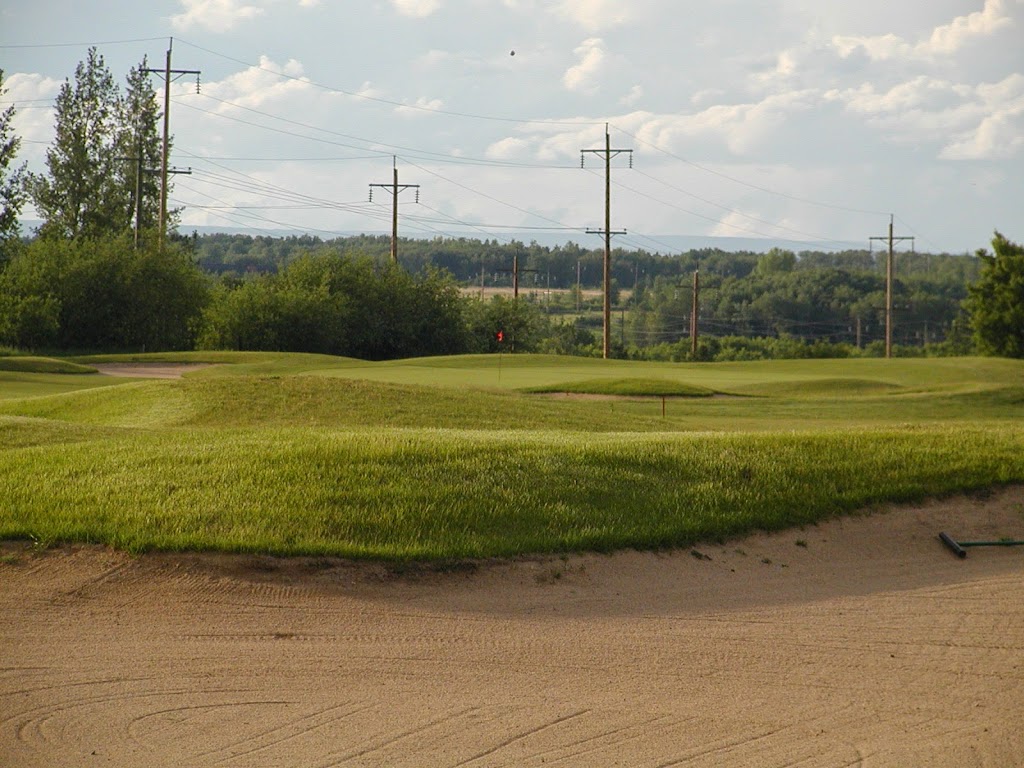 Neepawa Golf & Country Club | 369 Broadway Ave, Neepawa, MB R0J 1H0, Canada | Phone: (204) 476-5711