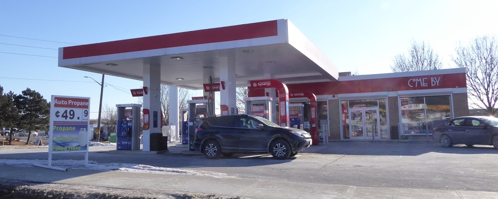 Esso | 820 Dundas St E, Mississauga, ON L4W 2B6, Canada | Phone: (905) 277-5888