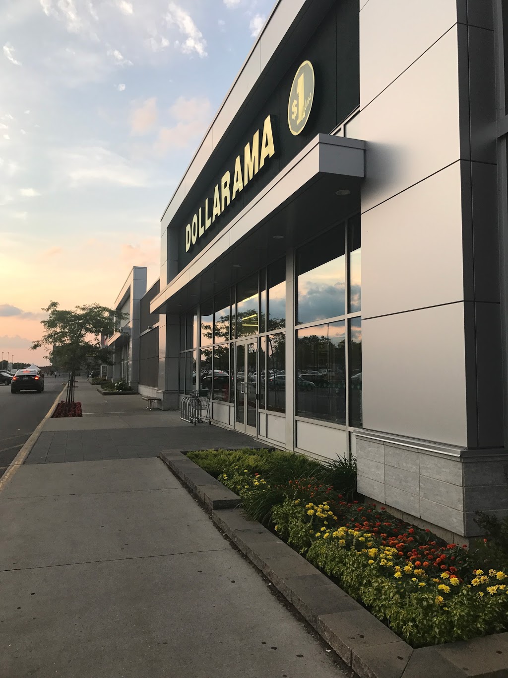 Dollarama | Centre St-Martin, 965 Boulevard Curé-Labelle, Laval, QC H7V 2V7, Canada | Phone: (450) 978-0674