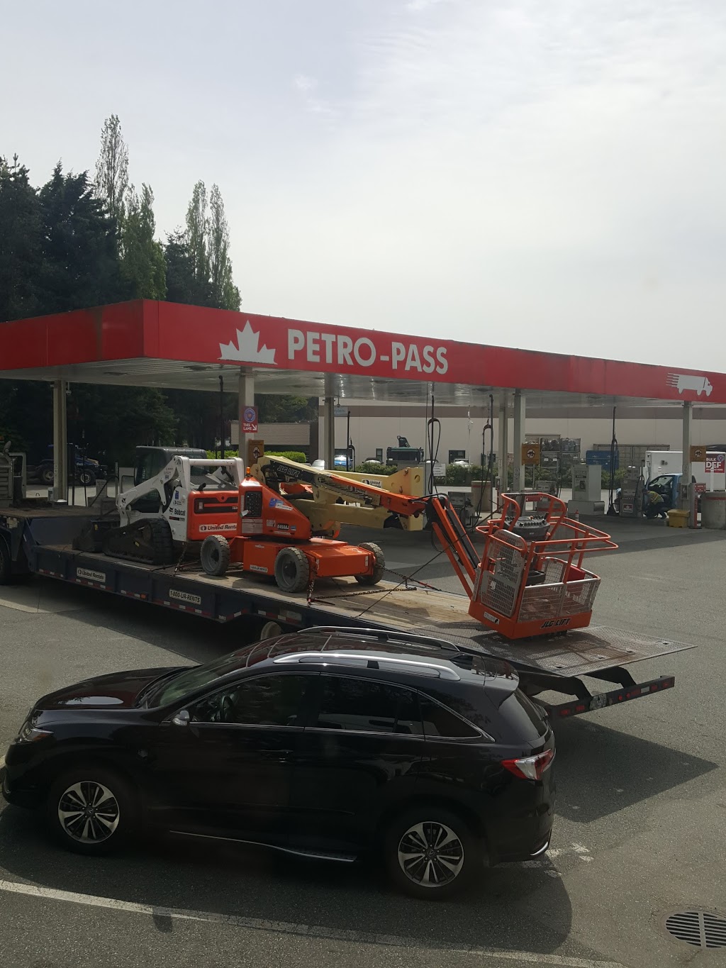 Petro-Pass Truck Stop | 78 Glacier St, Coquitlam, BC V3K 5Y9, Canada | Phone: (604) 941-0728
