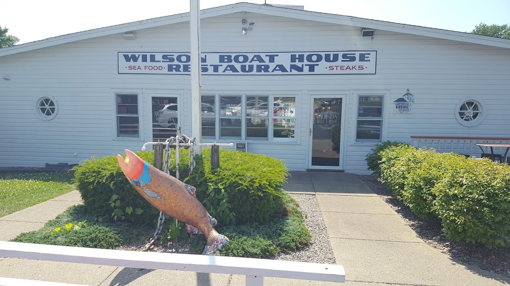 Wilson Boat House Restaurant | 57 Harbor St, Wilson, NY 14172, USA | Phone: (716) 751-6060