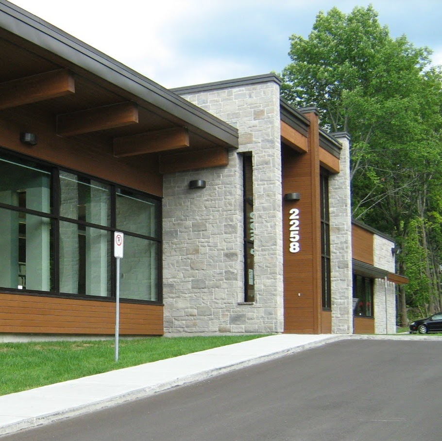 Bibliothèque de Saint-Hippolyte | 2258 Ch des Hauteurs, Saint-Hippolyte, QC J8A 2R5, Canada | Phone: (450) 224-4137