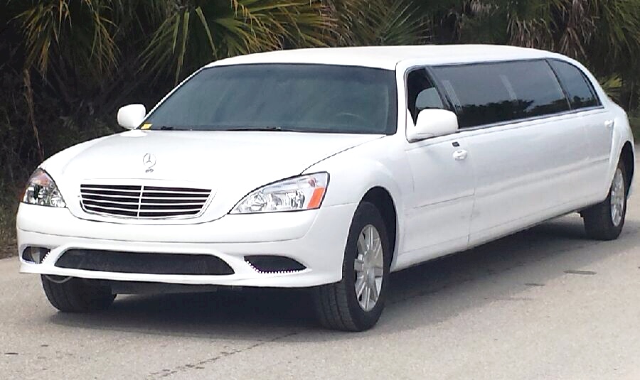 Grandeur Limousine | 420 Forest Ave, St Thomas, ON N5R 2K9, Canada | Phone: (519) 453-7307