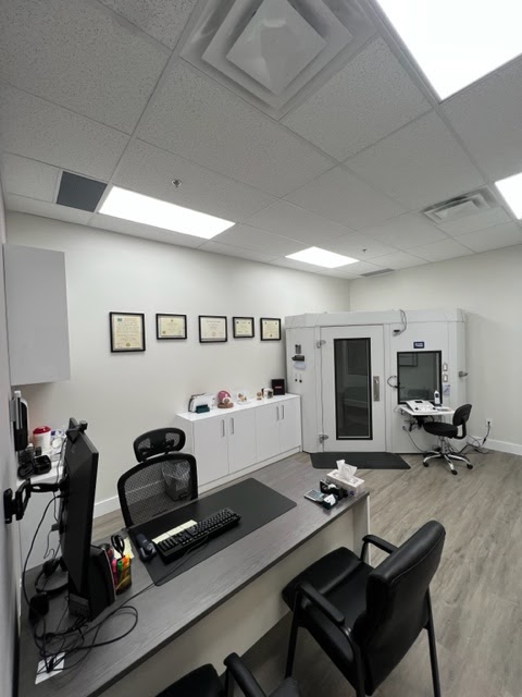 Evear Hearing Oakville | 2501 Third Line Unit 31, Oakville, ON L6M 5A9, Canada | Phone: (905) 827-1515