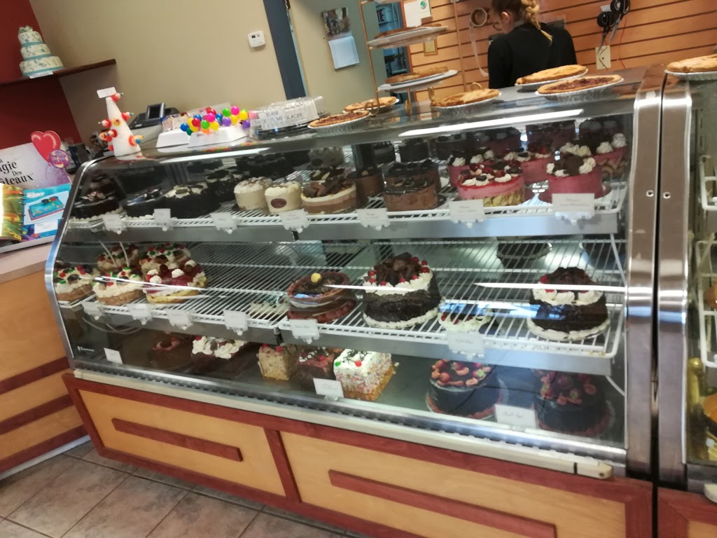 Pâtisserie Aux Délices De La Plaine | 5940 Bd Laurier, Terrebonne, QC J0N 1B0, Canada | Phone: (450) 477-3635