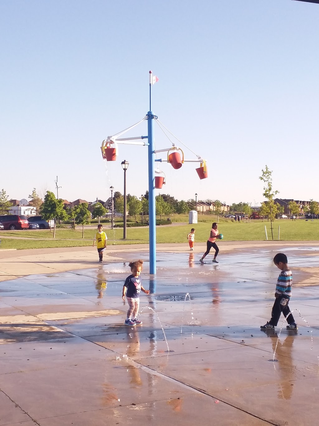 Coates Neighbourhood Park | 776 Philbrook Dr, Milton, ON L9T 0E9, Canada | Phone: (905) 878-7946